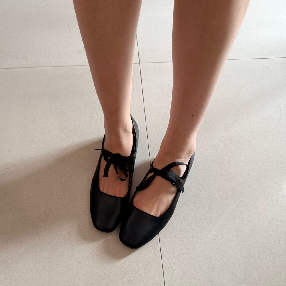 Women flat